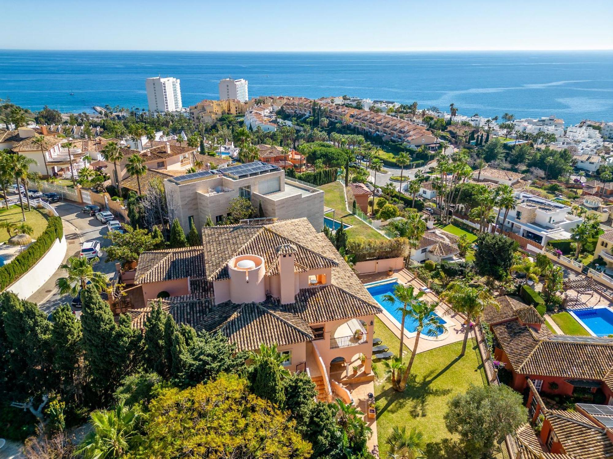 Beachside Villa With Panoramic Sea Views Benalmádena Esterno foto