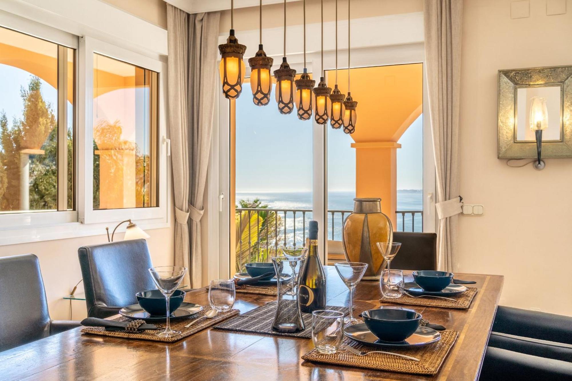Beachside Villa With Panoramic Sea Views Benalmádena Esterno foto