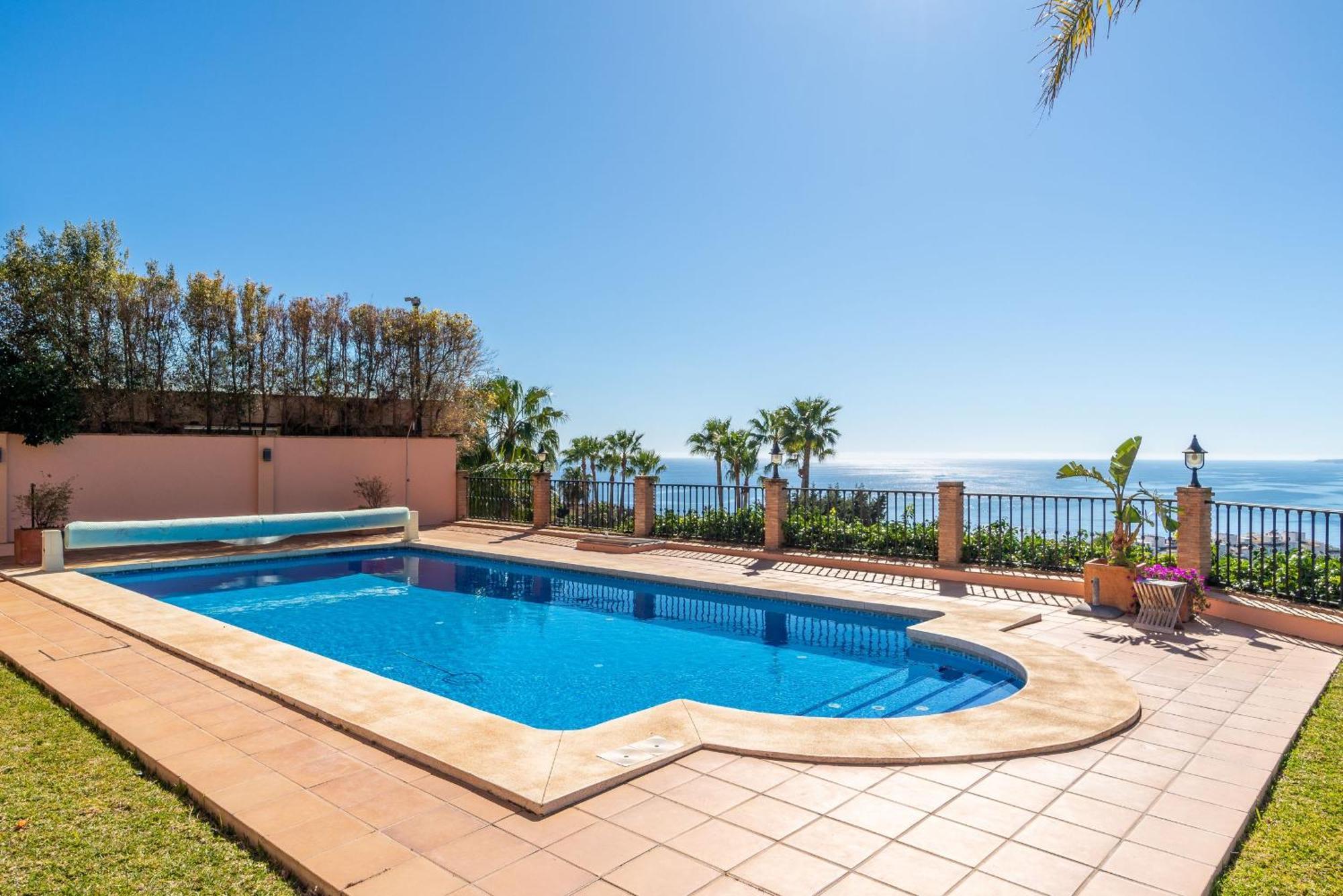 Beachside Villa With Panoramic Sea Views Benalmádena Esterno foto
