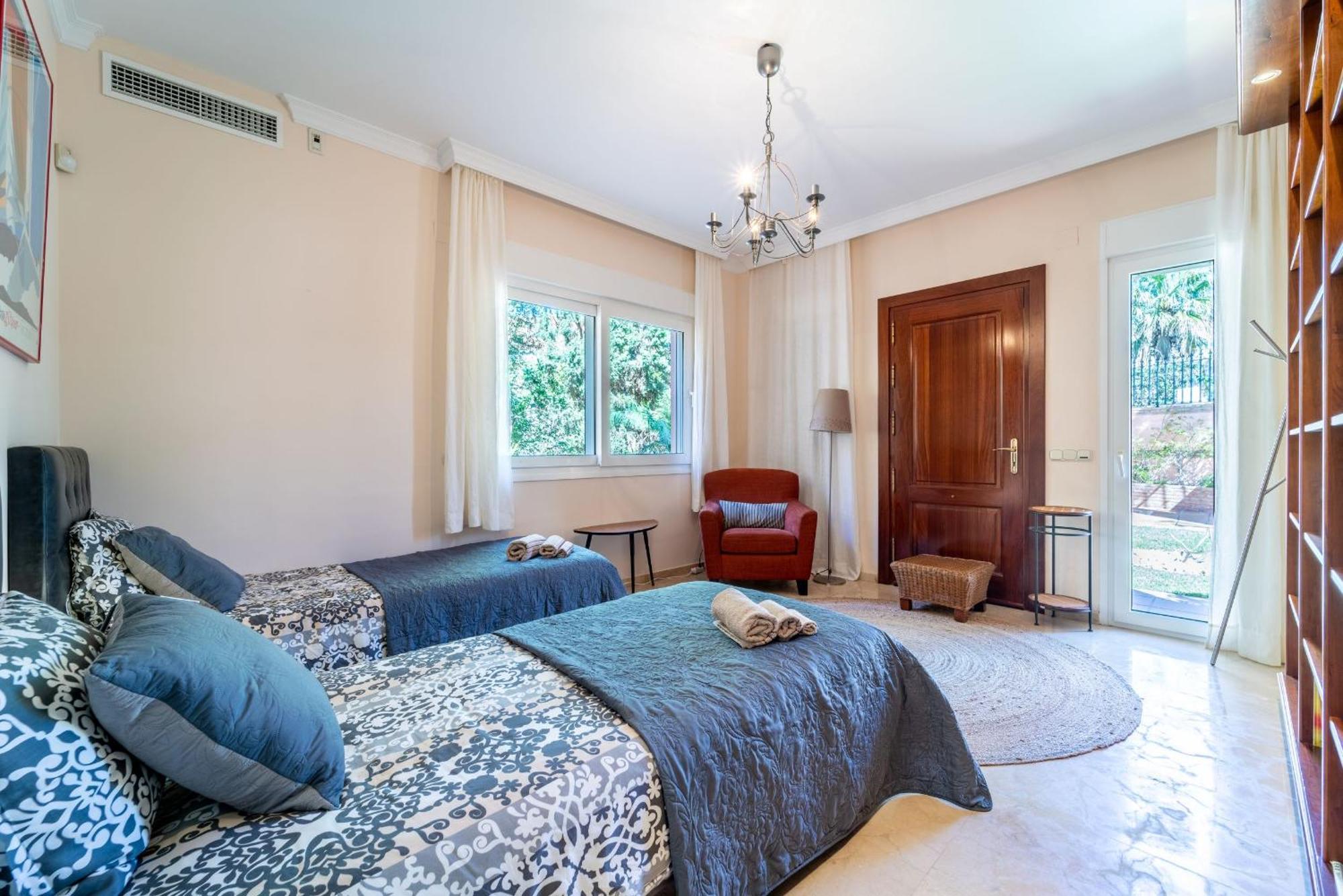 Beachside Villa With Panoramic Sea Views Benalmádena Esterno foto