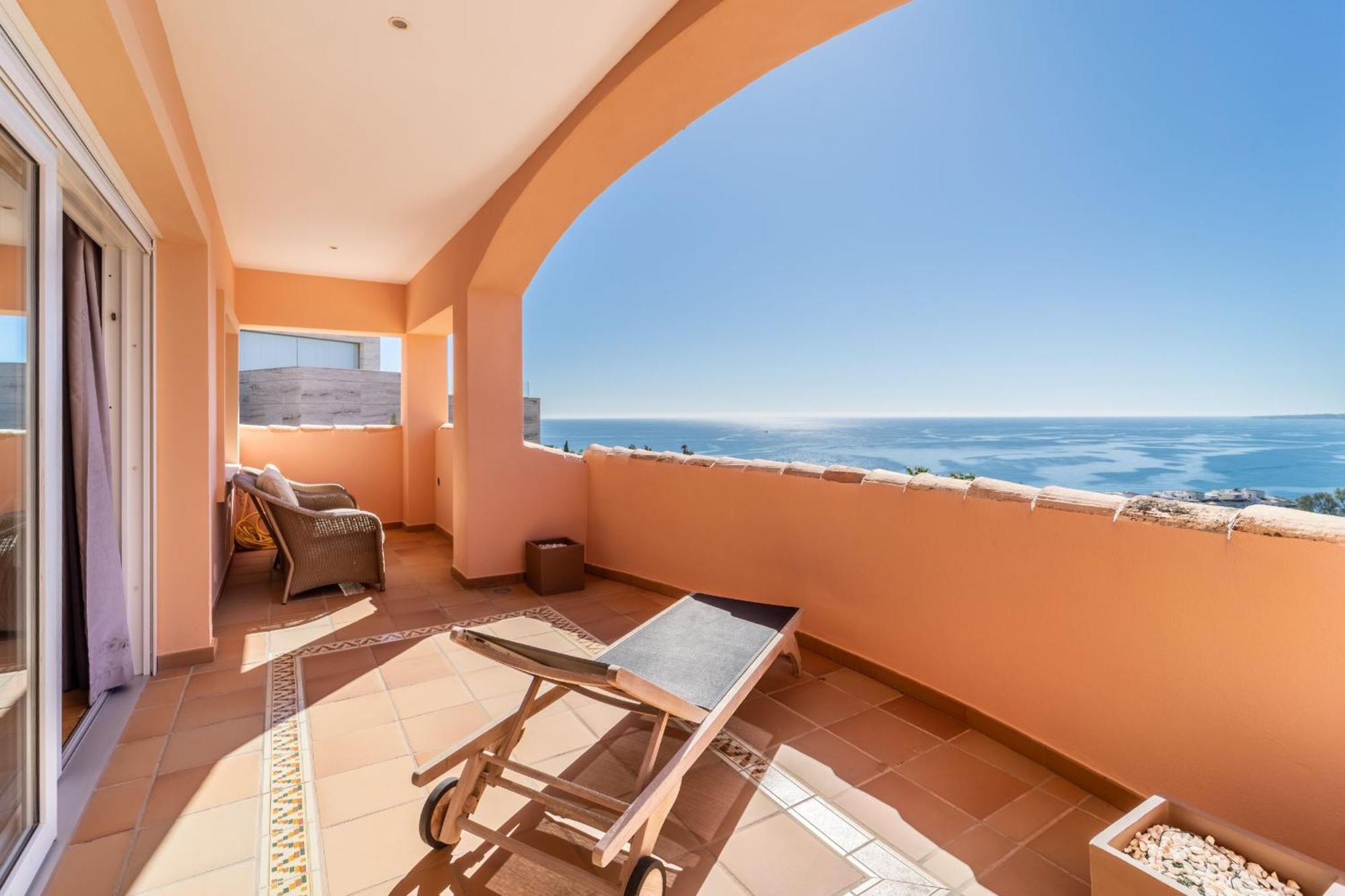 Beachside Villa With Panoramic Sea Views Benalmádena Esterno foto